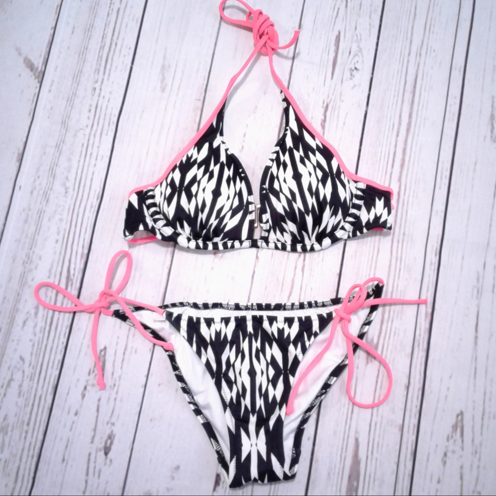 Victoria's Secret Teeny Bikini Set